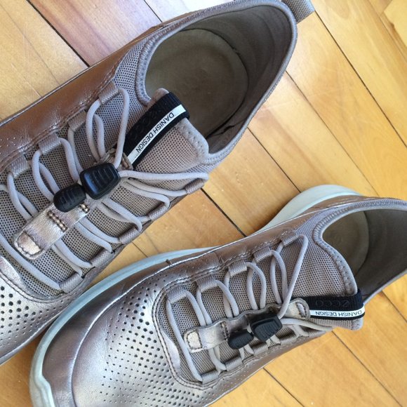 Ecco Soft 5 Toggle Sneakers Grey Rose Metallic - Picture 5 of 8